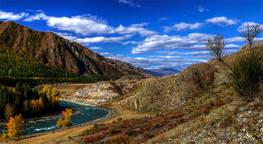 Mountain Katun river (Altai)