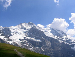 Jungfrau - Foto Dirk Beyer - Lizenz: GNU-FDL