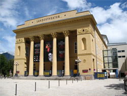 Landestheater Innsbruck - Foto: Andrew Bossi - CC BY-SA 2.5 - commons.wikimedia.org
