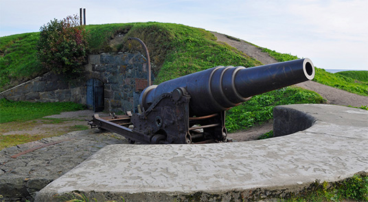 historisches Geschütz auf Suomenlinna