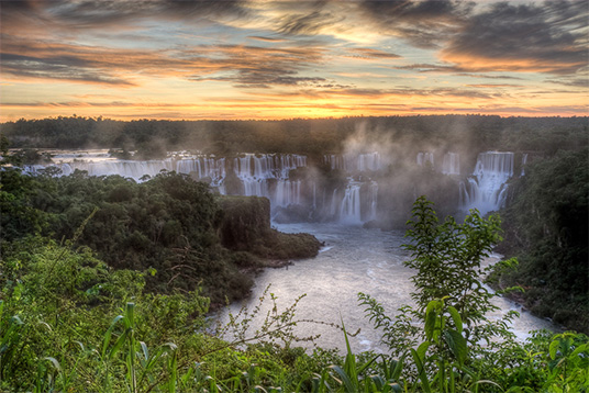 Iguazu Wasserfälle, Blick von Brasilien nach Argentinien