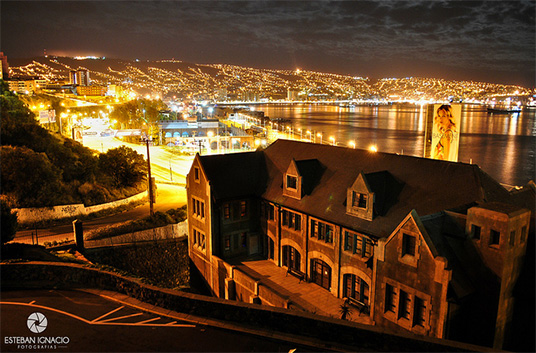 Valparaiso bei Nacht